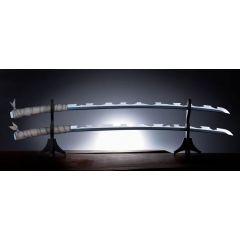 Demon Slayer: Kimetsu no Yaiba Proplica Replicas 1/1 Nichirin Swords (Inosuke Hashibira) 93 cm