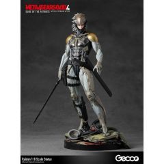 Metal Gear Solid 4 Guns of the Patriots Statue 1/6 Raiden 32 cm